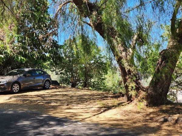 3643 Fredonia Drive, Los Angeles, CA 91307