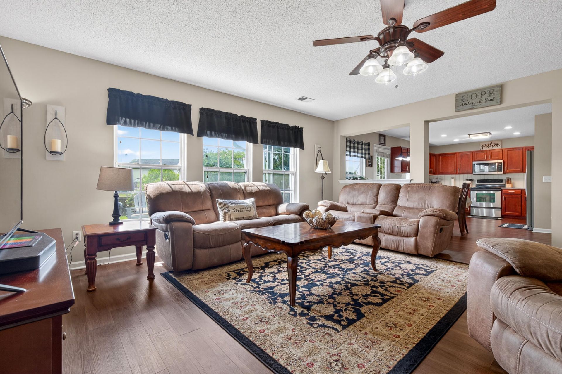 426 Dovetail Circle Photo 11