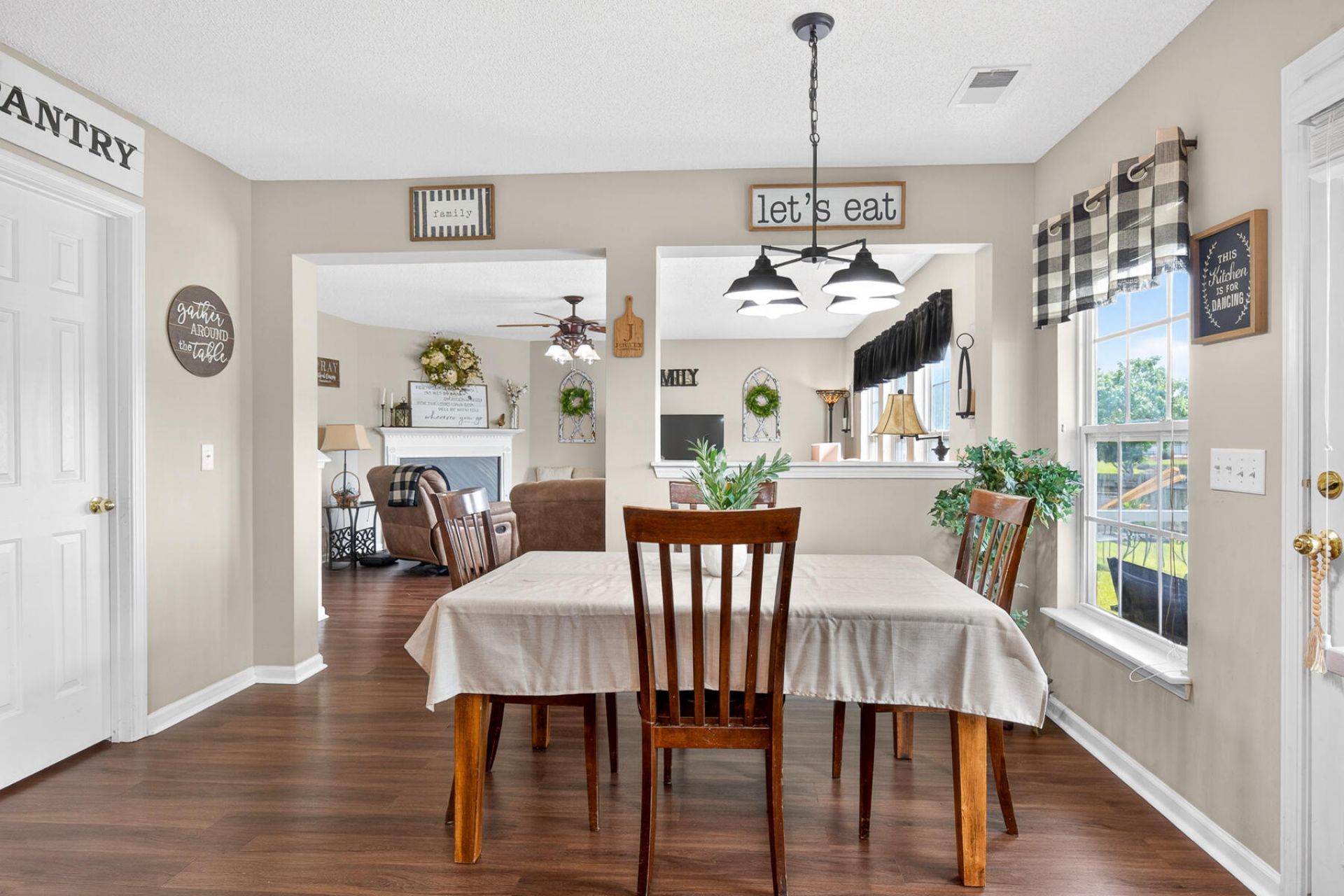 426 Dovetail Circle Photo 23