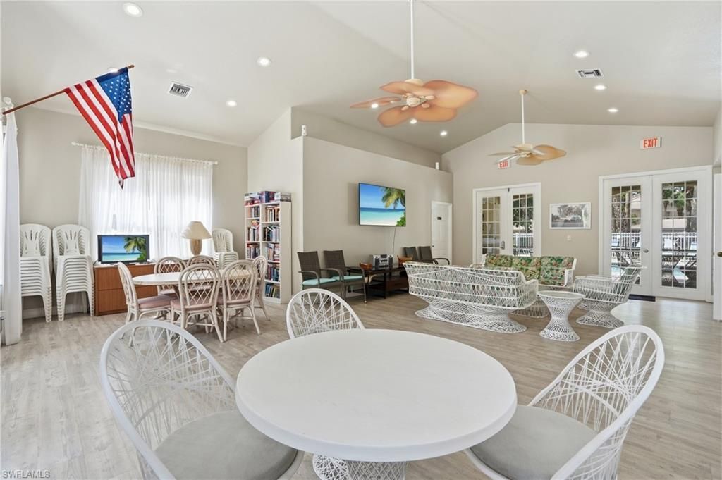 1096 Woodshire Ln, Unit C202, Naples, FL 34105 Photo