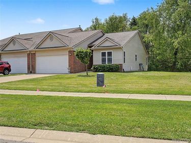 2263 Crystal Crossing Drive , Marion Twp, MI 48843