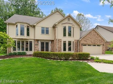 1171 Springwood Lane, Rochester Hills, MI 48309
