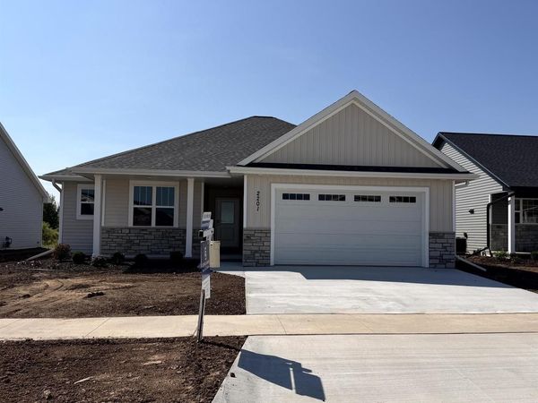 2201 GOLDEN GATE DRIVE, Appleton, WI 54913