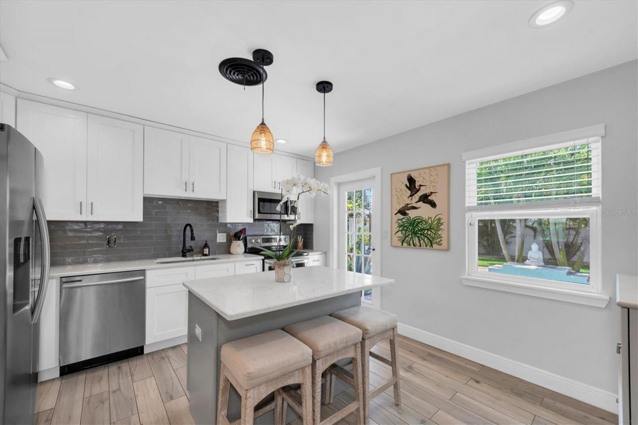3662 27th Avenue N, Saint Petersburg, FL 33713 Photo