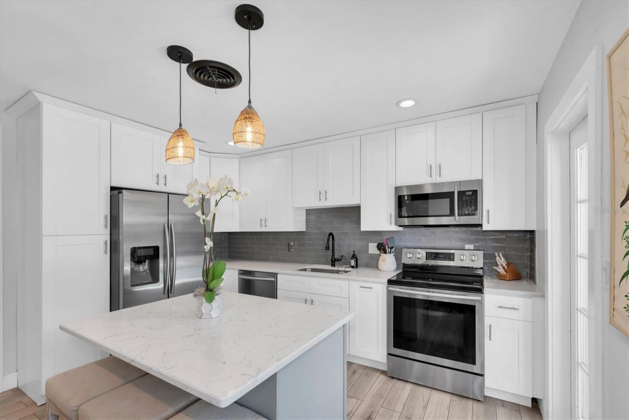 3662 27th Avenue N, Saint Petersburg, FL 33713 Photo