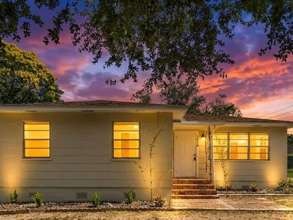 1050 PINE AVENUE , LAKE WALES, FL 33853