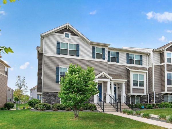 11515 82nd Avenue N, Maple Grove, MN 55369