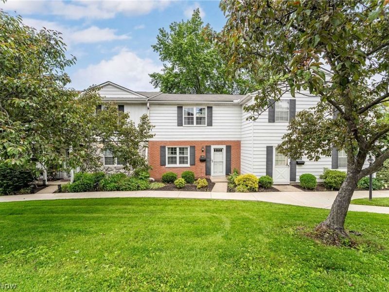 19662 Lorain Road, Fairview Park, OH 44126 Photo 5