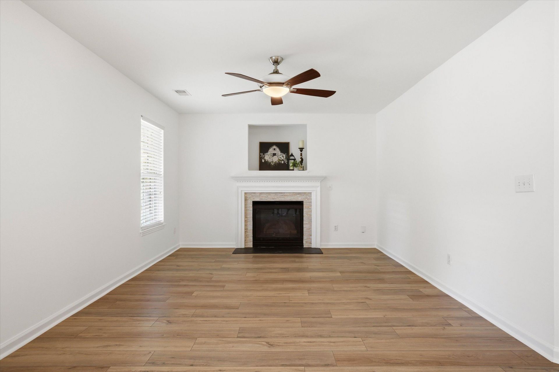 120 Towering Pine Drive Photo 12