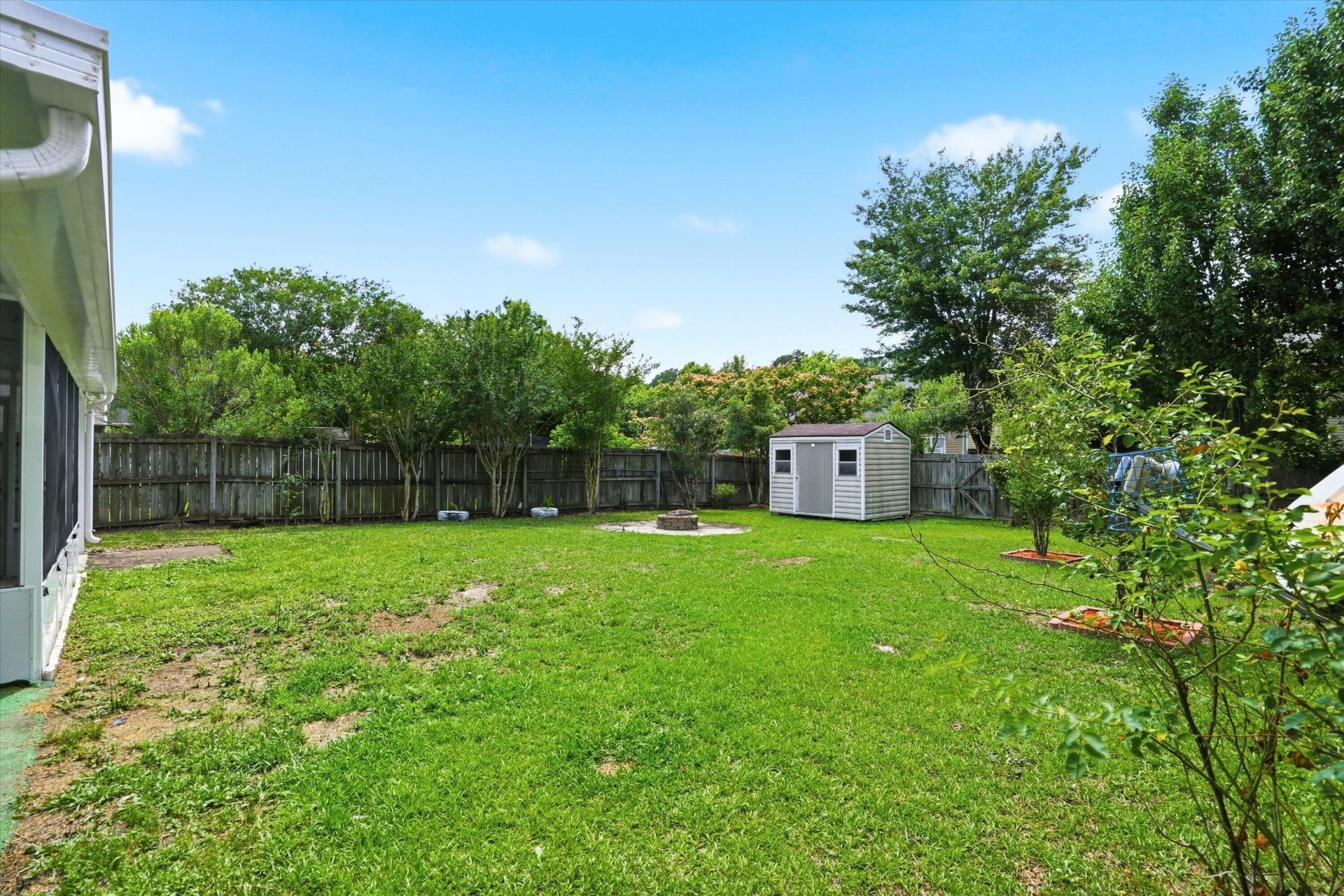 120 Towering Pine Drive Photo 27