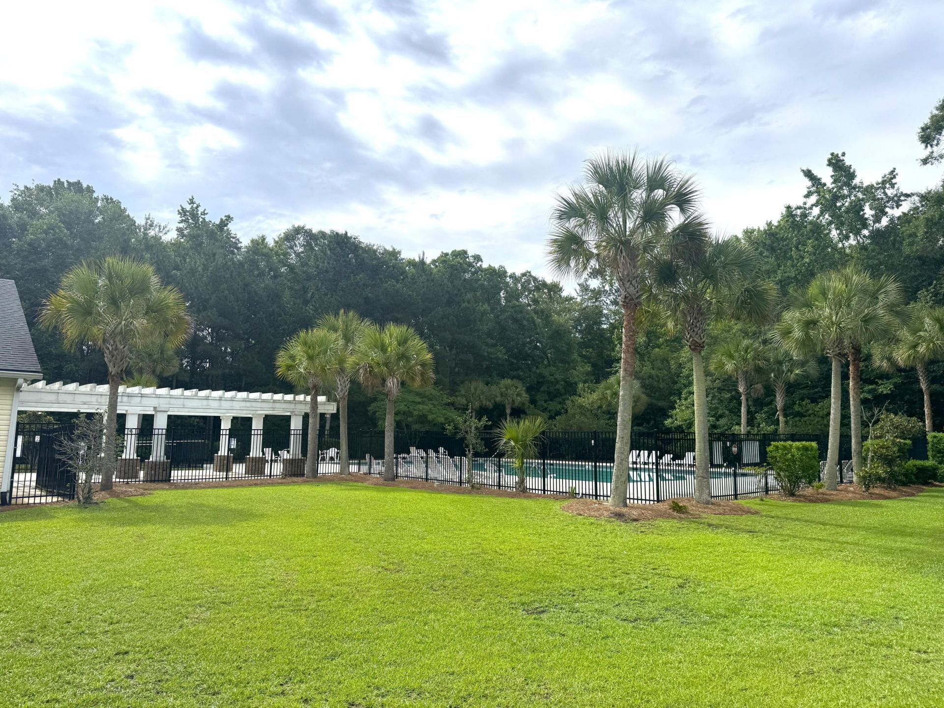 120 Towering Pine Drive Photo 35