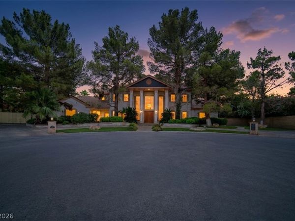3687 Happy Lane, Las Vegas, NV 89120