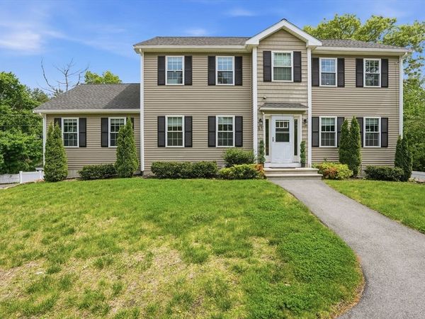 61 Cook St, Billerica, MA 01821