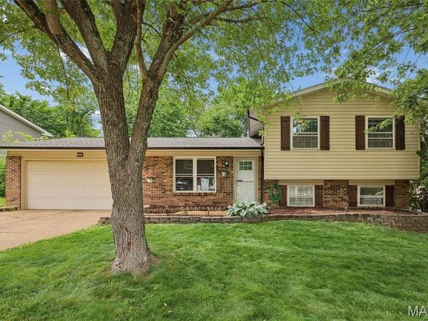 5009 Country Ridge Drive, Imperial, MO 63052