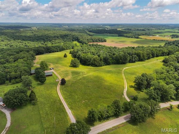 938 County Road 394 , Whitewater, MO 63785