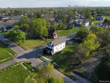5303 Hurlbut Street , Detroit, MI 48213