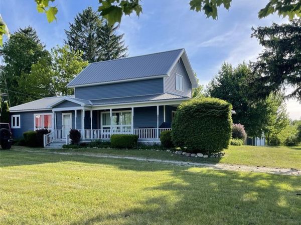 3631 W Chauvez Road, Riverton Twp, MI 49431