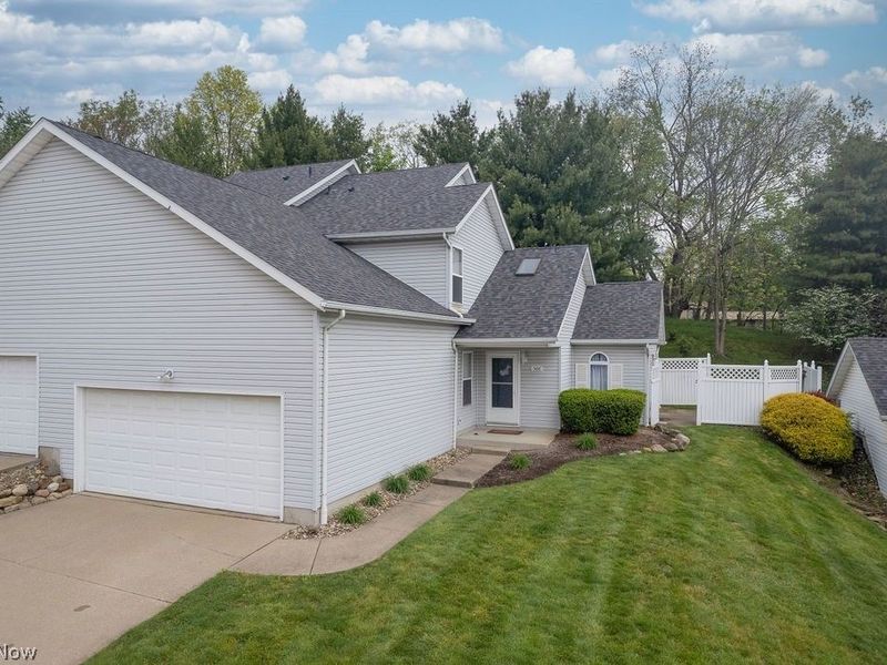 566 Hilltop Terrace, Tallmadge, OH 44278 Photo 1