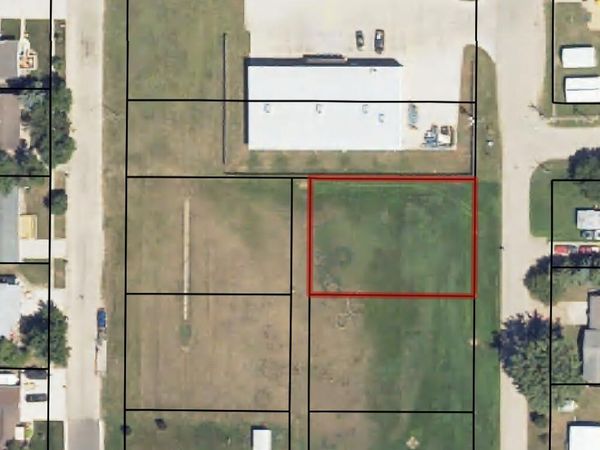 325 9th Street, Ipswich, SD 57451
