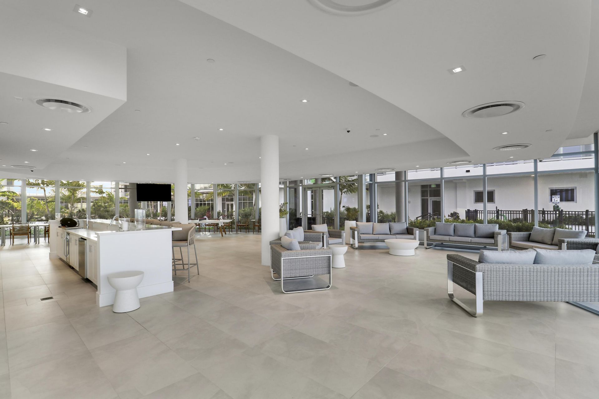 220 Lake Shore Drive, Unit 815, Lake Park, FL 33403 Photo