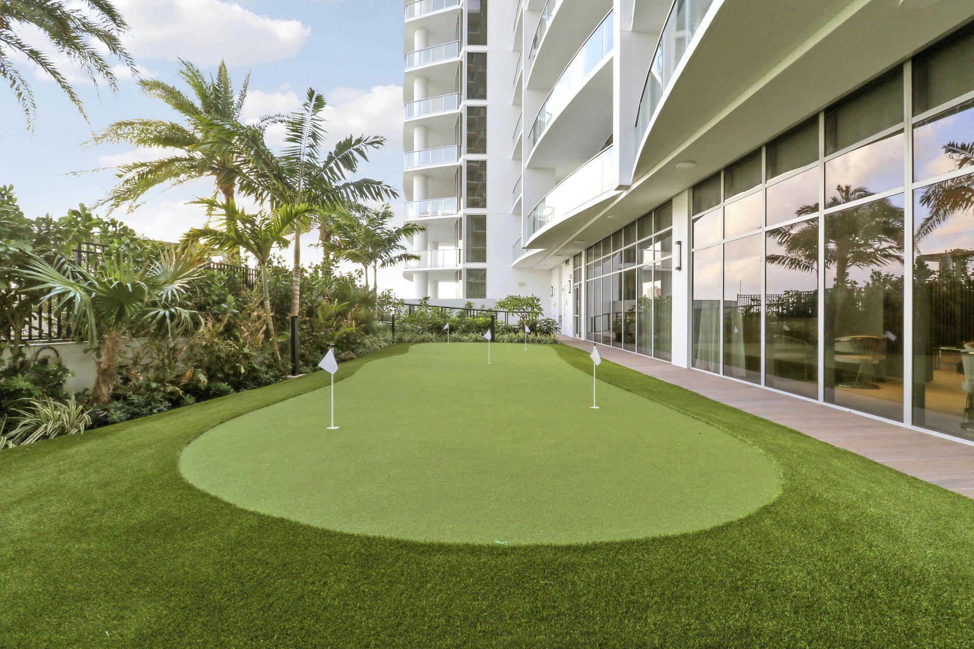 220 Lake Shore Drive, Unit 815, Lake Park, FL 33403 Photo