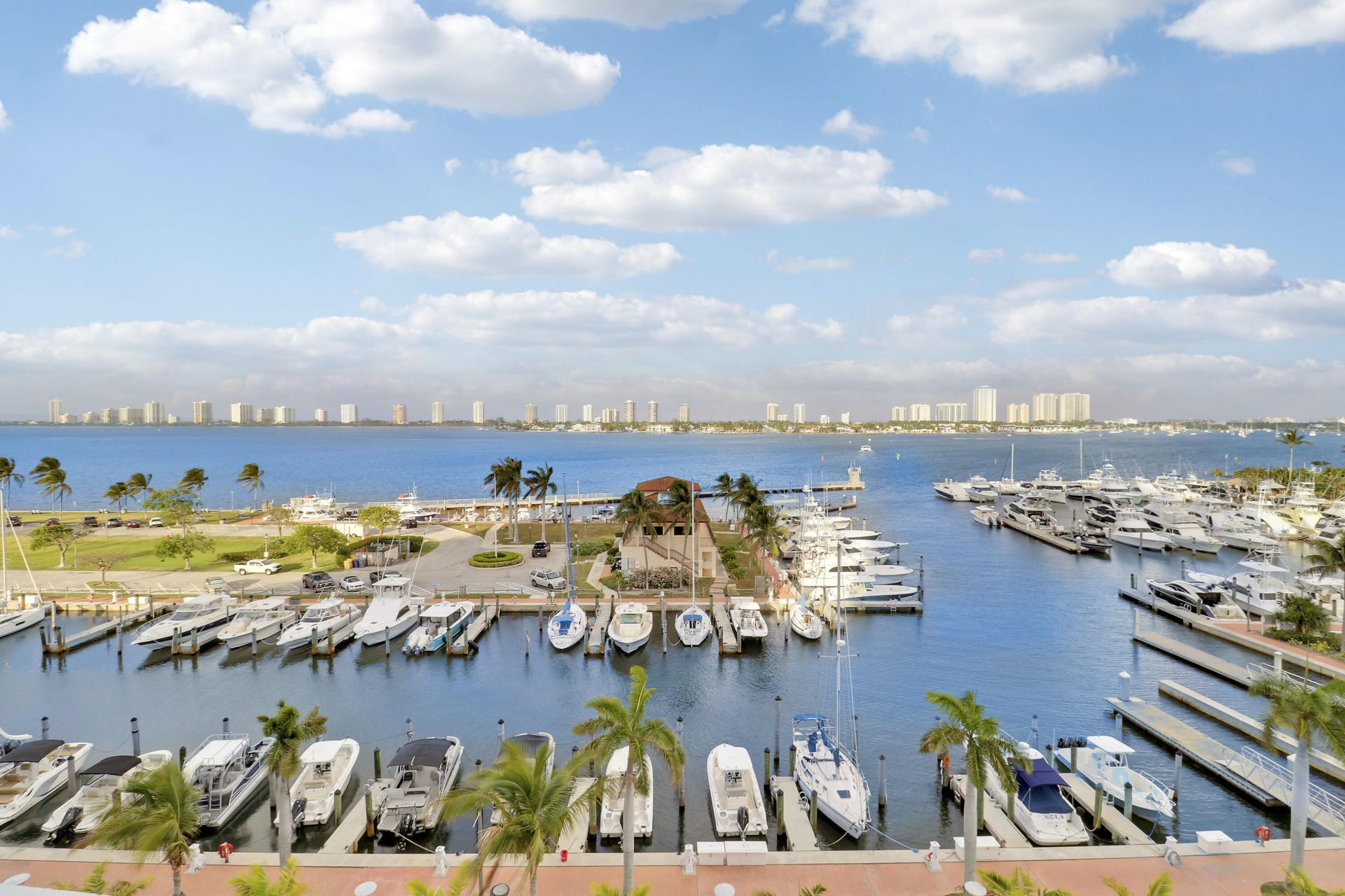 220 Lake Shore Drive, Unit 815, Lake Park, FL 33403 Photo