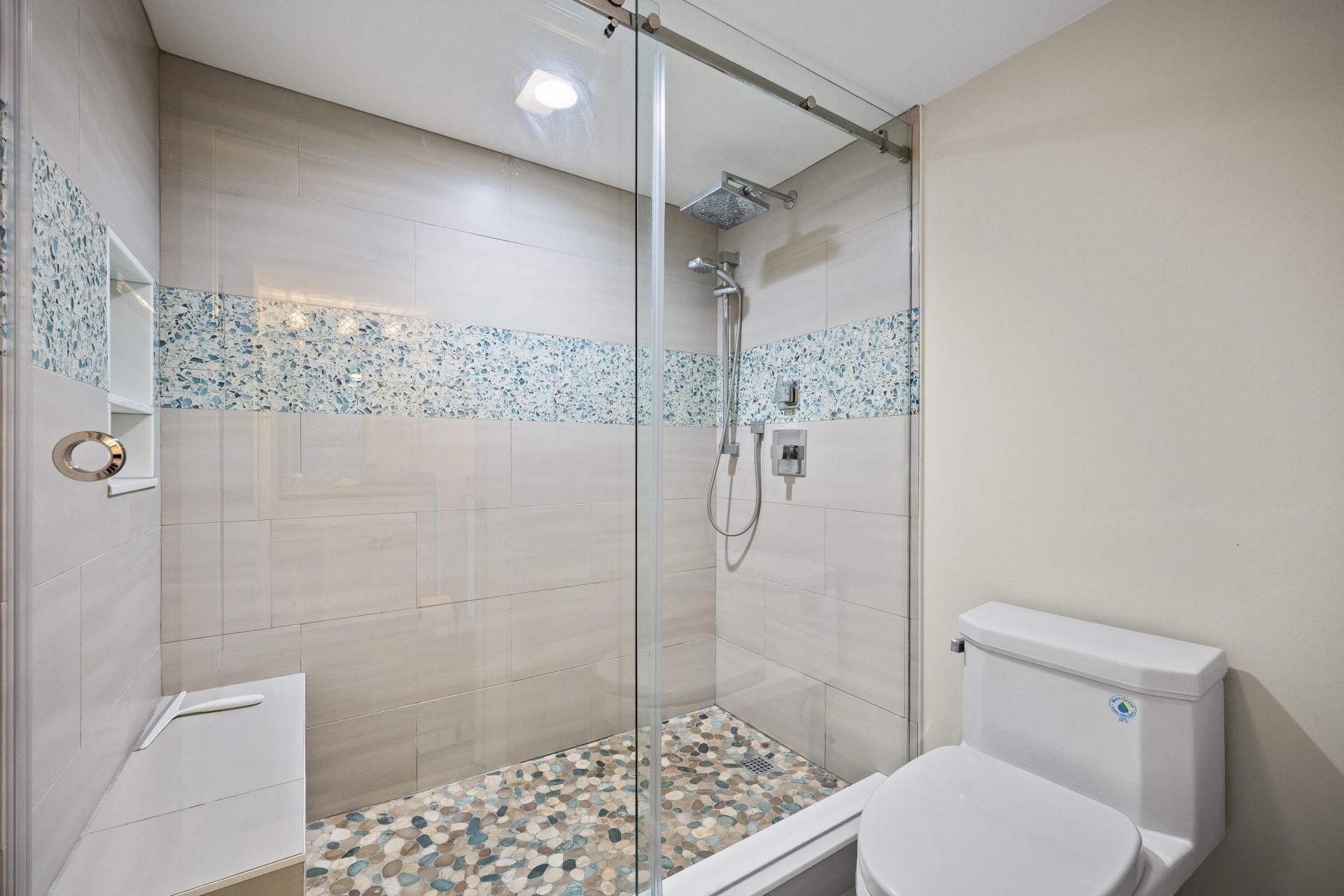 1045 Ocean Drive, Unit 503, Juno Beach, FL 33408 Photo