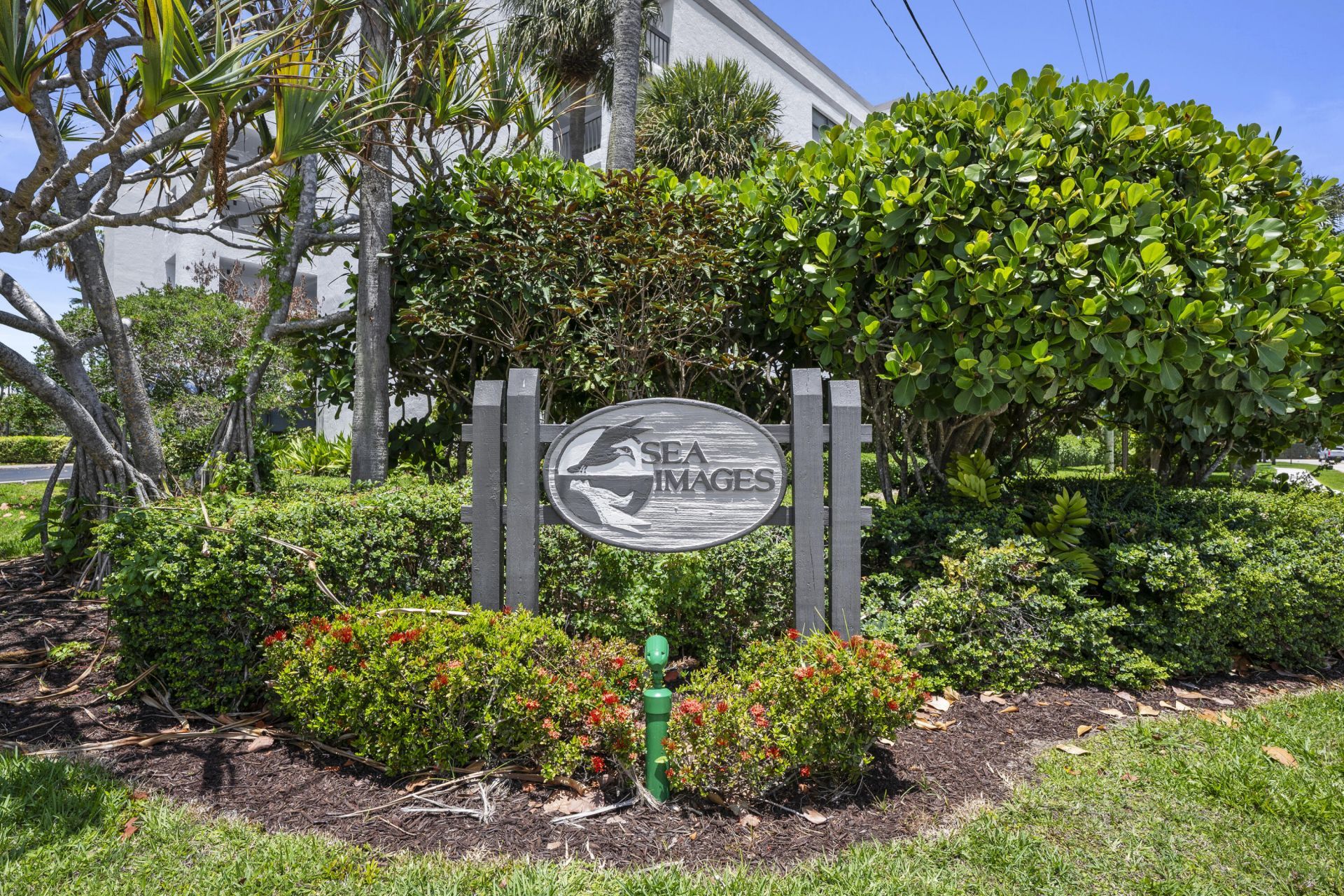 1045 Ocean Drive, Unit 503, Juno Beach, FL 33408 Photo