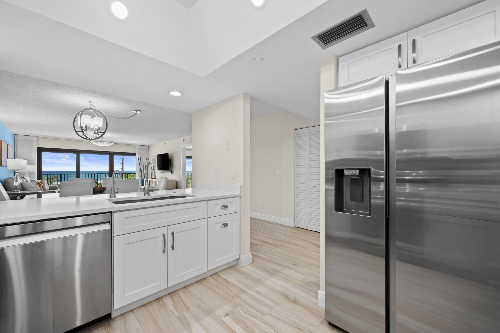 1045 Ocean Drive, Unit 503, Juno Beach, FL 33408 Photo