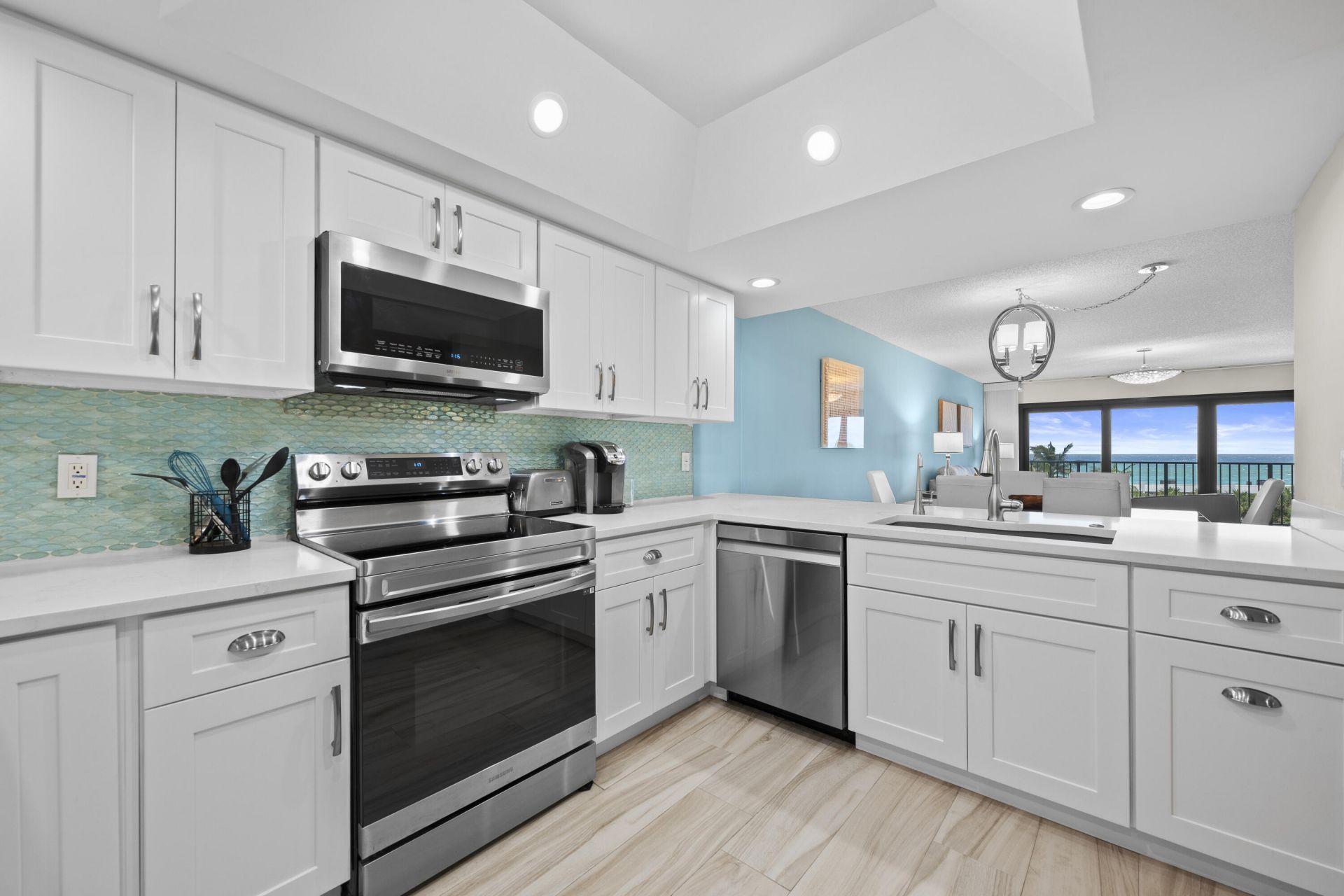 1045 Ocean Drive, Unit 503, Juno Beach, FL 33408 Photo