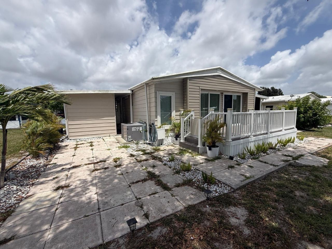 698 Sunny South Avenue, Boynton Beach, FL 33436 Photo