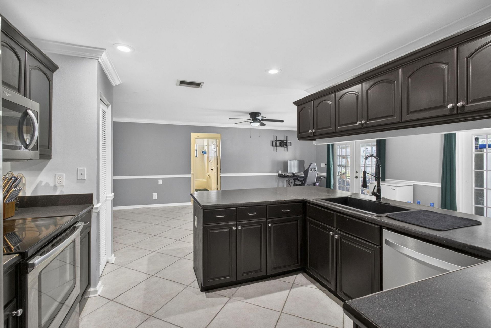106 Segovia Court, Royal Palm Beach, FL 33411 Photo
