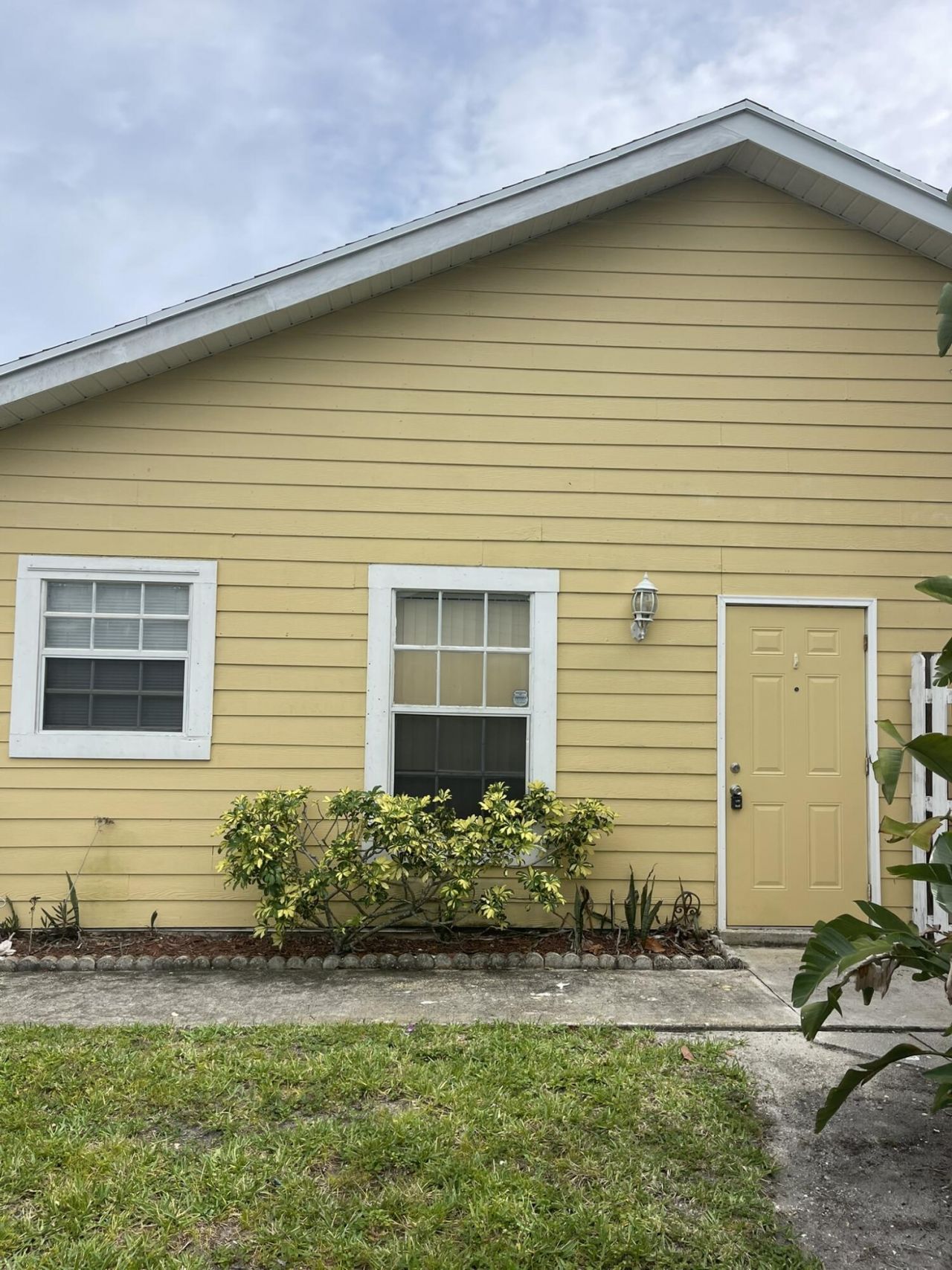 1534 Royal Forest Court, West Palm Beach, FL 33406 Photo