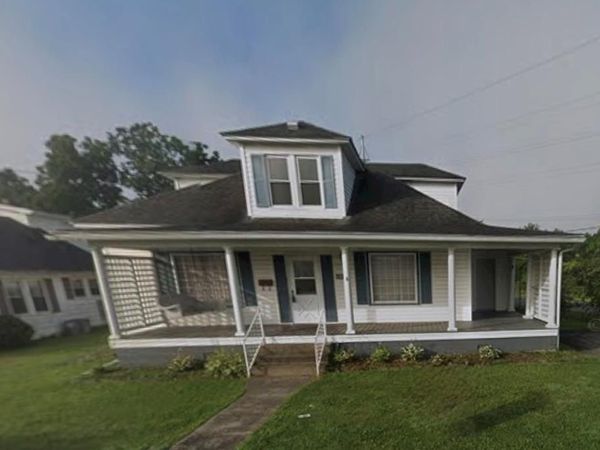 402 E Prince St., BECKLEY, WV 25801