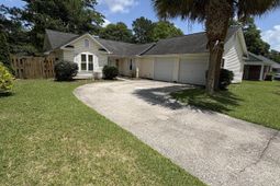 107 Chownings Lane photo 4