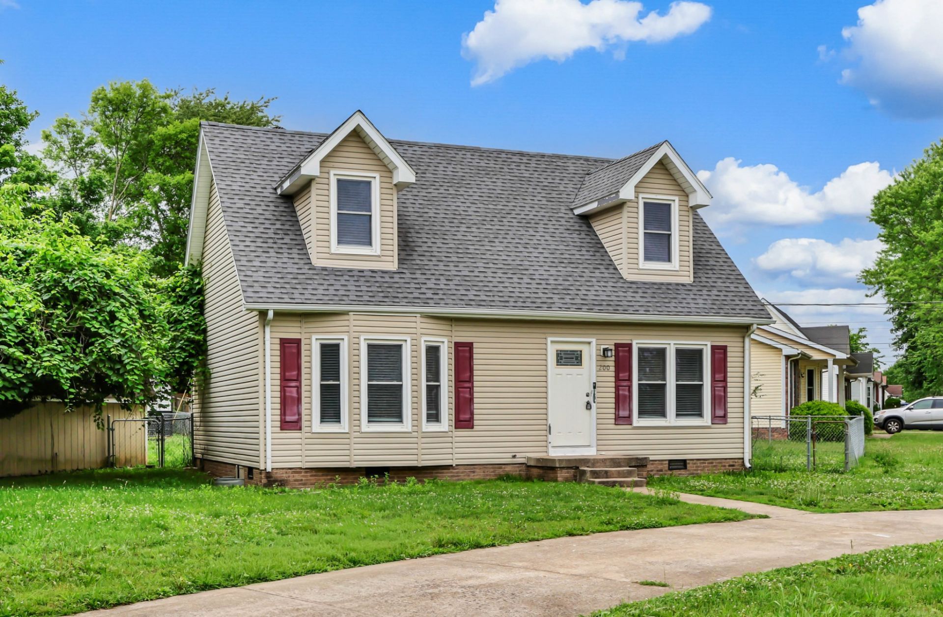 200 Jim Thorpe Dr Clarksville, TN 37042