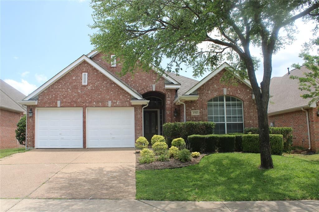1712 Villa Court, Corinth, TX 76210 Main Photo