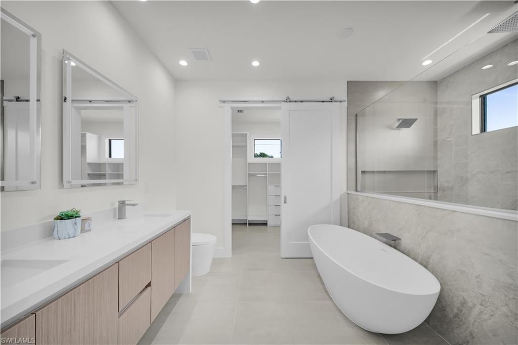 106 NE 11th Ter , Cape Coral, FL 33909 Photo