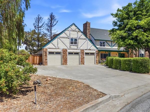 130 Sunrise Drive, Hollister, CA 95023