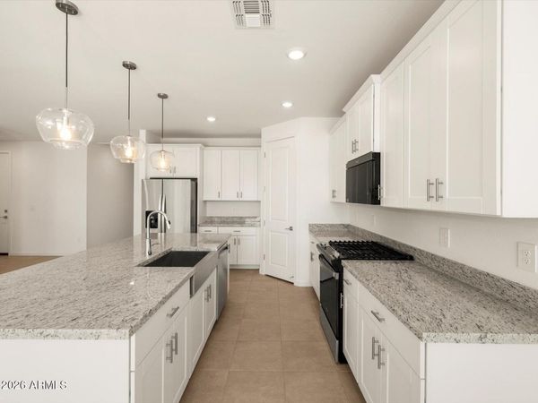 37376 W SAN ILDEFANSO Avenue, Maricopa, AZ 85138
