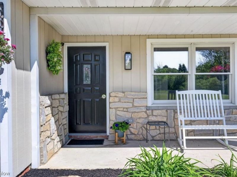 10650 Holi Dale Drive, Chardon, OH 44024 Photo 4