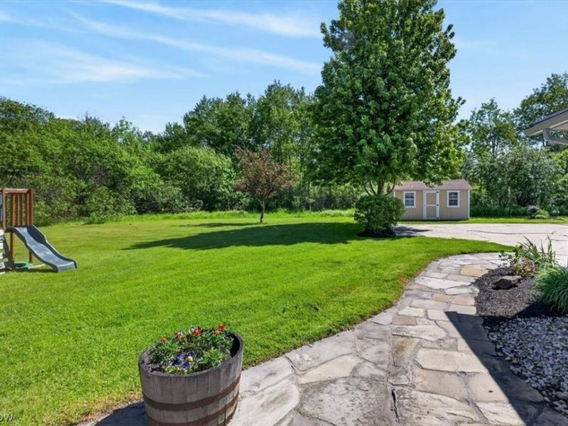 10650 Holi Dale Drive, Chardon, OH 44024 Photo 40