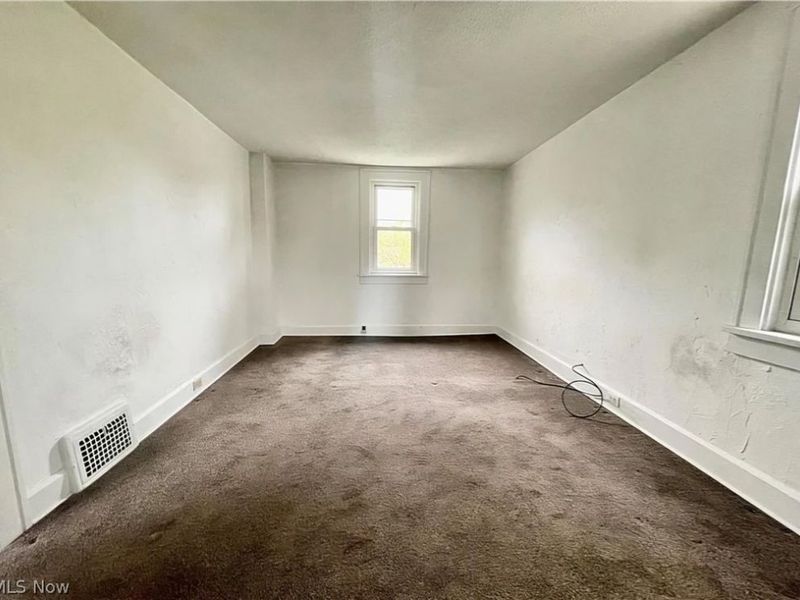 2433 Tuxedo Avenue , Parma, OH 44134 Photo 17