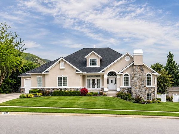 1581 E OLD LAKE LN S, Fruit Heights, UT 84037