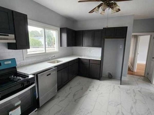 99 Carlton Avenue, EAST RUTHERFORD, NJ 07073