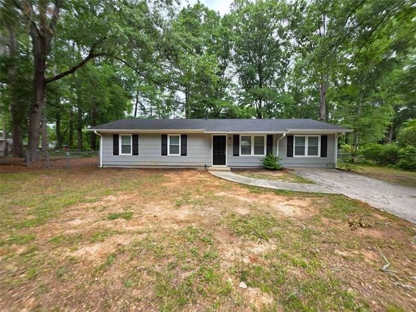 450 Glenwood Dr , Monroe, GA 30655