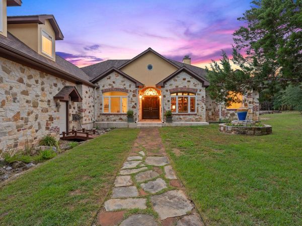 8121 Bluff TRL, Austin, TX 78737