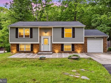 8136 RAPHIEL COURT, MANASSAS, VA 20112