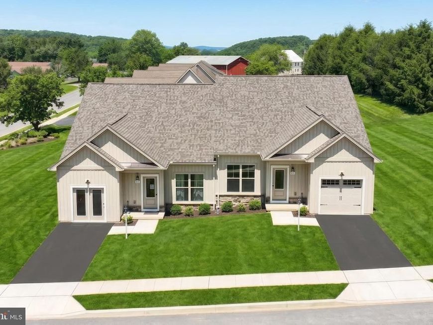 129 Heather Glen Drive, Red Lion, PA 17356 Main Photo