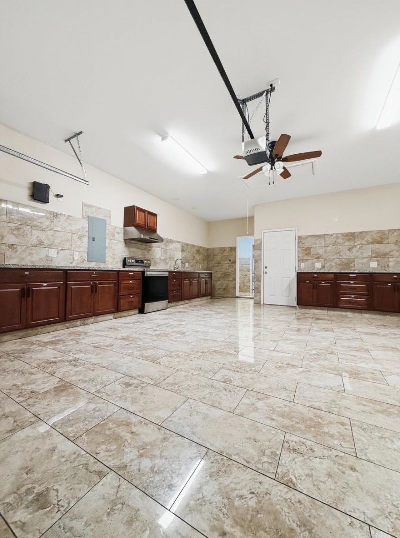 1860 Riverport Dr. Photo 17